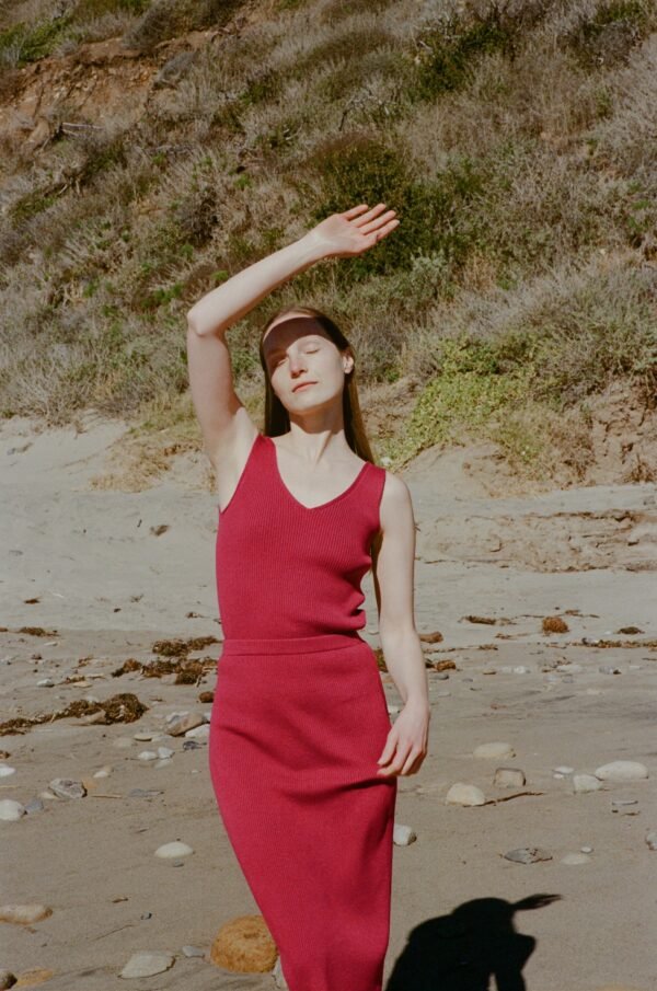 V Neck Knit Tank in Beetroot - Image 2