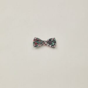 Bow Clip in Wild