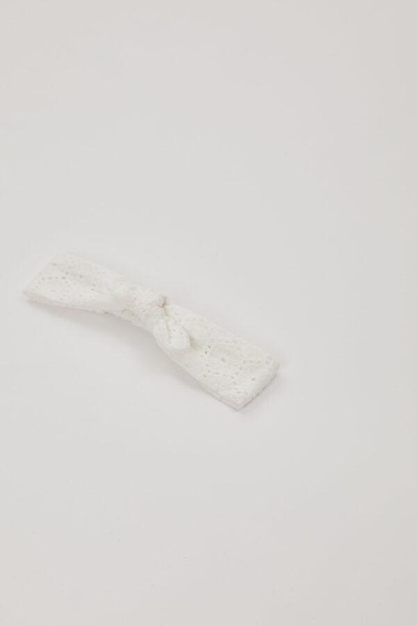 Mini Knotted Headband in Crochet - Image 4